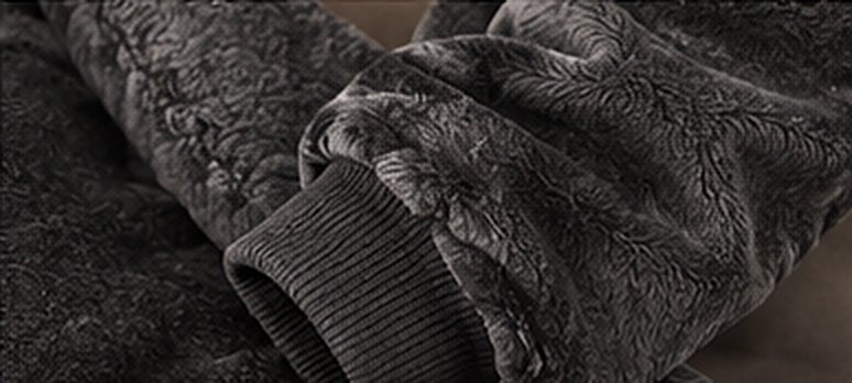 Close-up of a ribbed cuff